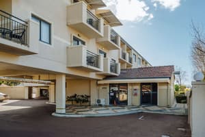 thumbnail: Property entrance