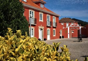 thumbnail: Front of property