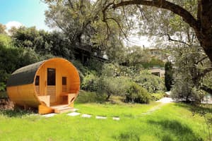 thumbnail: Exterior