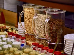 thumbnail: Breakfast area