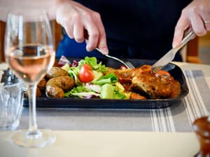 thumbnail: Restaurant