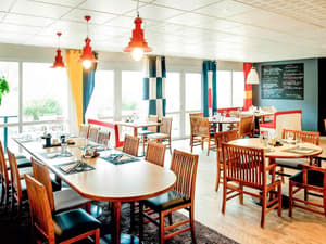 thumbnail: Restaurant