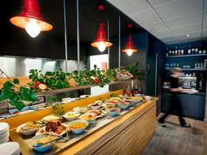 thumbnail: Restaurant