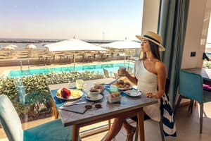 thumbnail: Breakfast buffet