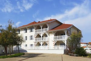 thumbnail: General view
