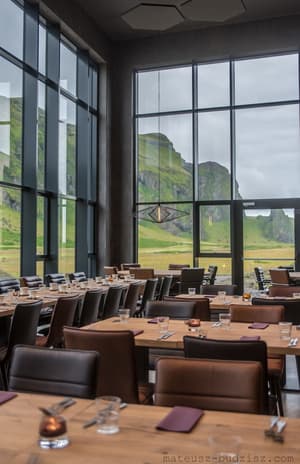 thumbnail: Breakfast area
