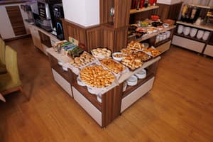 thumbnail: Breakfast buffet