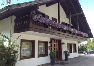 thumbnail: Exterior