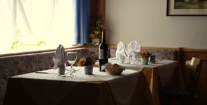thumbnail: Breakfast area