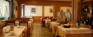 thumbnail: Dining
