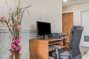 thumbnail: Business center