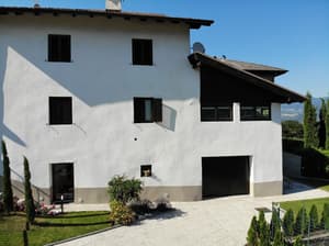 thumbnail: Exterior