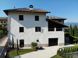 thumbnail: Exterior