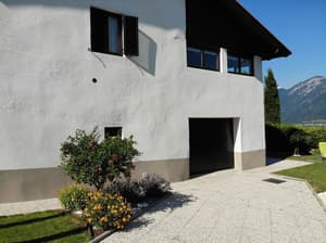 thumbnail: Exterior
