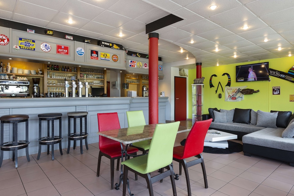 Restaurant-cafeteria