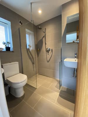 thumbnail: Bathroom
