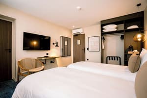 thumbnail: Room