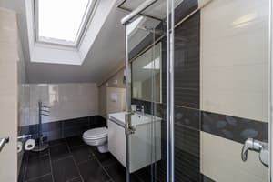 thumbnail: Bathroom shower