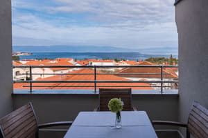 thumbnail: Balcony view