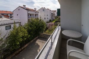 thumbnail: Balcony