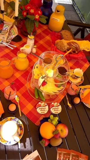 thumbnail: Breakfast area