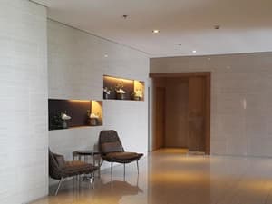 thumbnail: Hallway