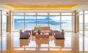 thumbnail: Lobby sitting area