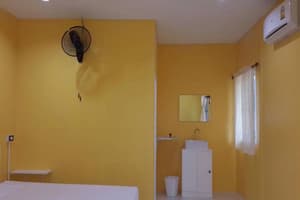 thumbnail: Room amenity