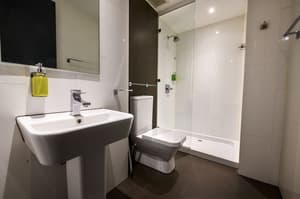thumbnail: Bathroom