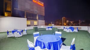 thumbnail: Outdoor pool