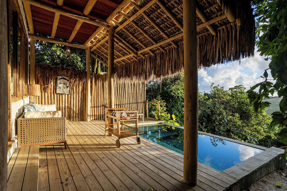 Private pool