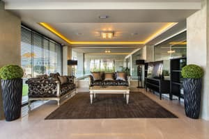 thumbnail: Lobby sitting area