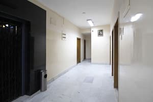 thumbnail: Hallway