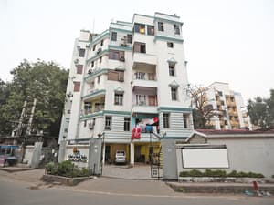 thumbnail: Front of property
