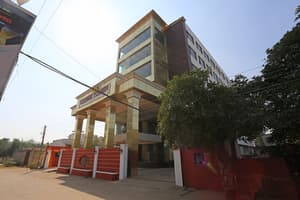 thumbnail: Front of property