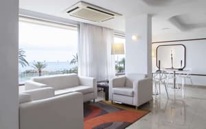thumbnail: Lobby sitting area