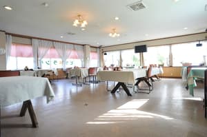 thumbnail: Dining