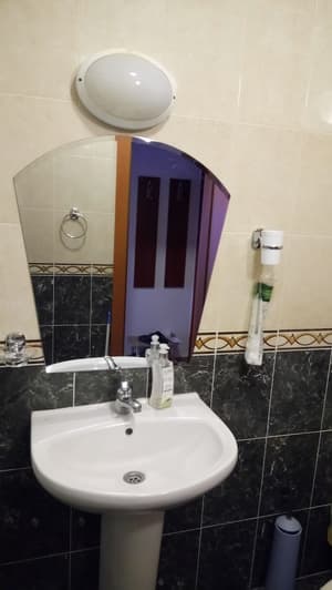 thumbnail: Bathroom sink