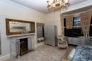 thumbnail: Interior detail