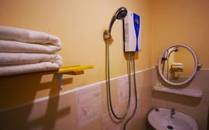 thumbnail: Bathroom amenities