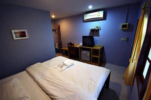 thumbnail: Room