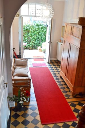 thumbnail: Interior entrance