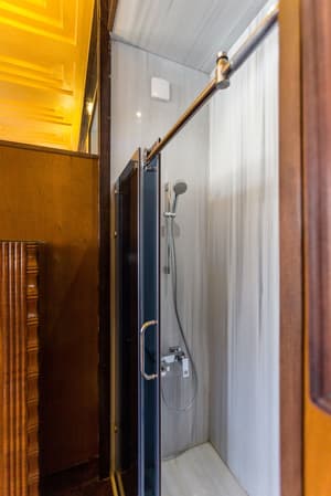 thumbnail: Bathroom shower