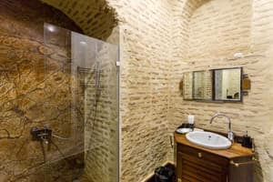 thumbnail: Bathroom sink