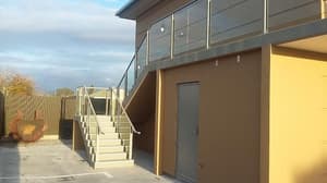 thumbnail: Exterior