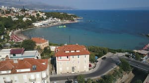 thumbnail: Exterior
