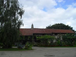 thumbnail: Exterior