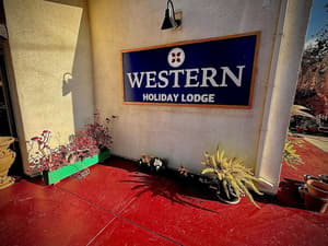 thumbnail: Exterior