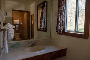 thumbnail: Bathroom sink