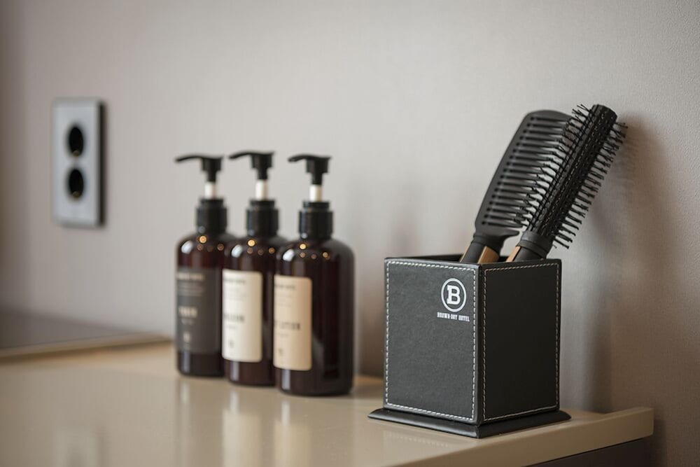 Bathroom amenities